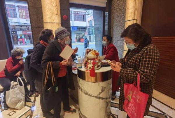 One is hard to find! Shanghai's popular old-fashioned New Year's Eve dinner is close to full! There are also new changes in the package →