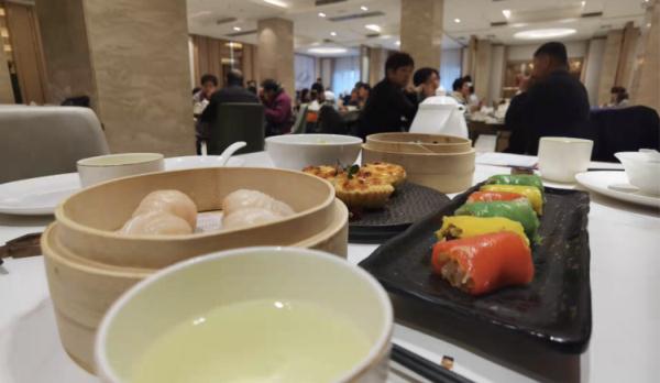 One is hard to find! Shanghai's popular old-fashioned New Year's Eve dinner is close to full! There are also new changes in the package →