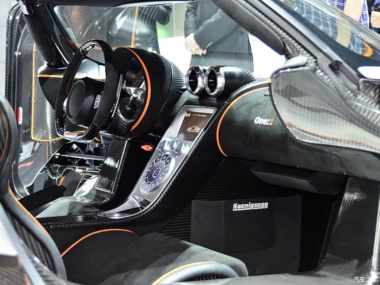 Koenigsegg Koenigsegg One:12014 basic model