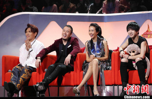 Yang Kun's two-game losing streak in "The Battle of the Teana" was teased by his father, and Hua Chenyu fought without words.